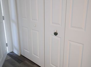 8325 112th St APT 203, Seminole, FL 33772