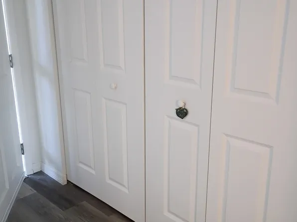 8325 112th St APT 203, Seminole, FL 33772