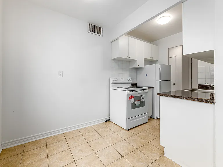 510 Dawes Rd — Photo 15