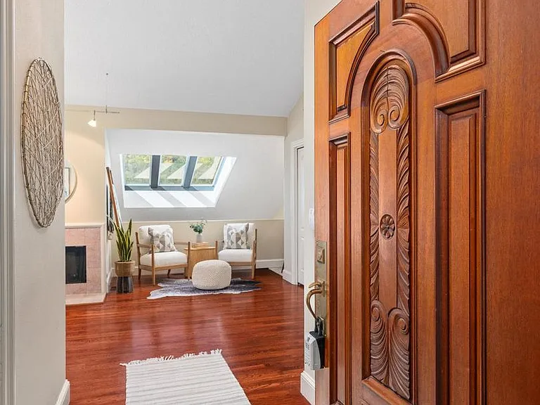 318 SE Spokane St #3 — Photo 4