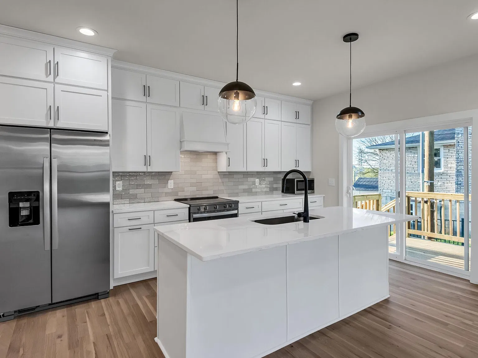 601 Comet Dr — Photo 4