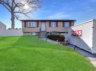 24 Farner Ave, Selden, NY 11784