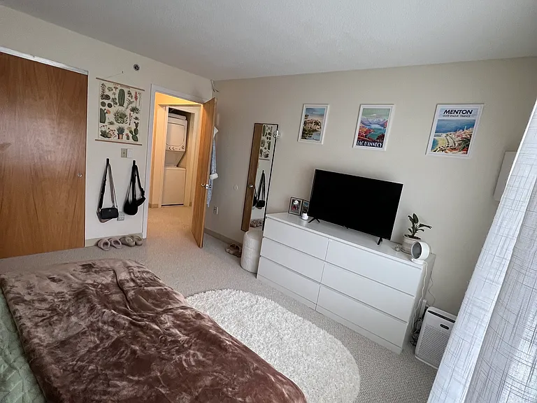 158 N Beacon St — Photo 15