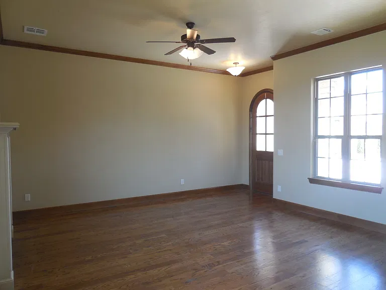 3320 Enclave Ln — Photo 3