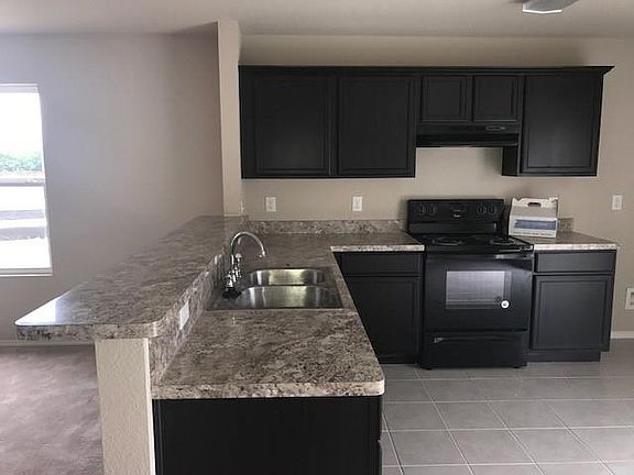 3rd image of 112 Brushy Creek Ln
