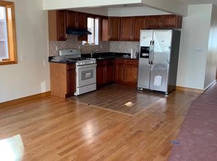 21010 48th Ave #2, Oakland Gardens, NY 11364