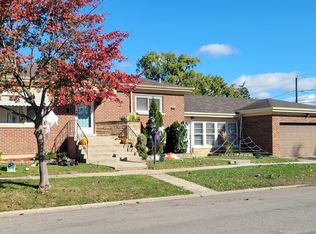 1357 Heidorn Ave, Westchester, IL 60154