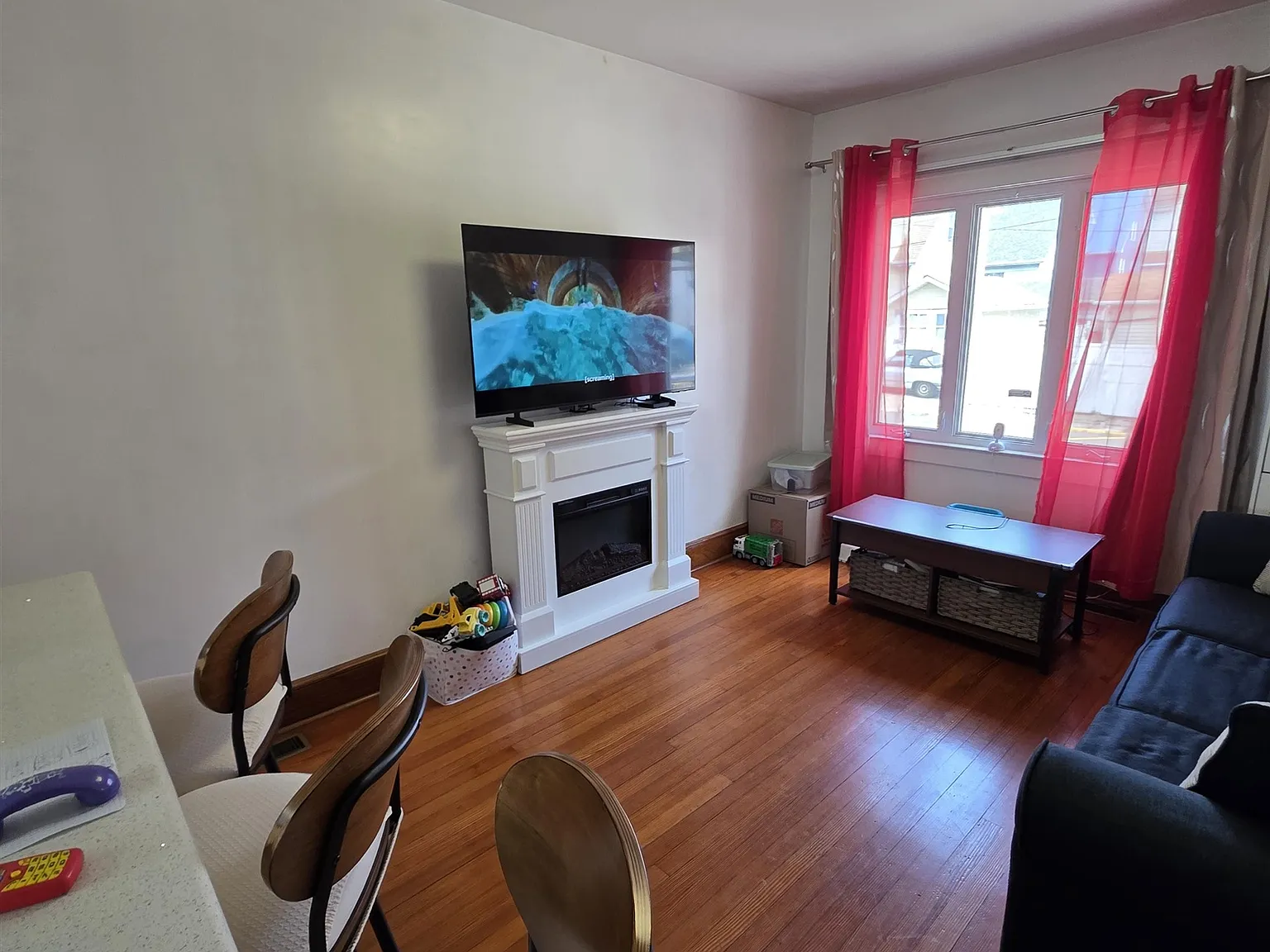 2 bed, 1.5 bath, $2,850 — Photo 3