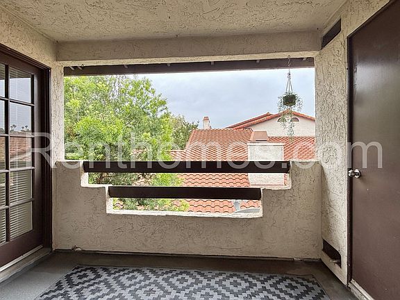 4th image of 2425 Cranston Dr Unit 27