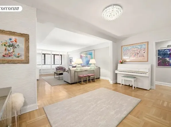 181 East 73rd Street image 2 of 6