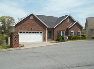 4220 Roderick Ct, Kingsport, TN 37663