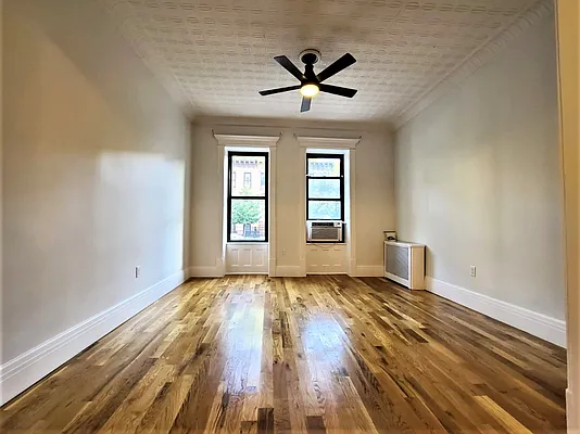 Rented by Oxford Property Group | media 17