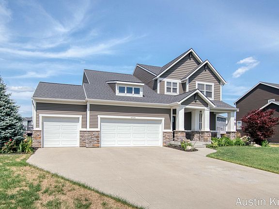 3rd image of 6526 Alward Dr