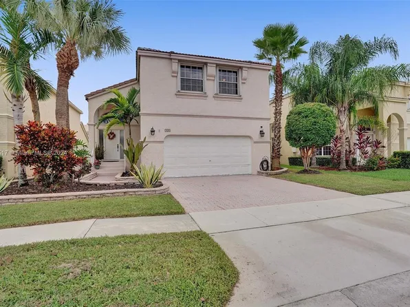 725 NW 156th Ave, Pembroke Pines, FL 33028