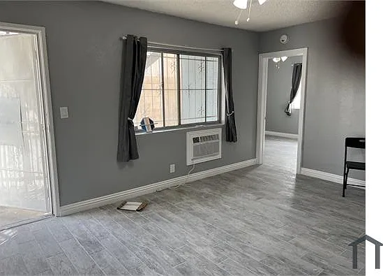 4 bed, 1200 sqft, $3,500 — Photo 2