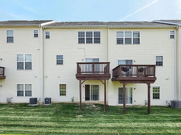 4th image of 2304 Sunny Hill Cir