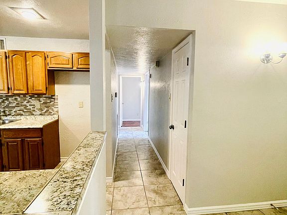 5th image of 715 Meadow Mead Dr