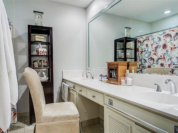 5th image of 6357 Diamond Head Cir #6357B