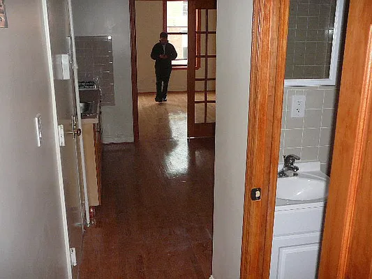 Rented by Kings Court Real Estate | media 19