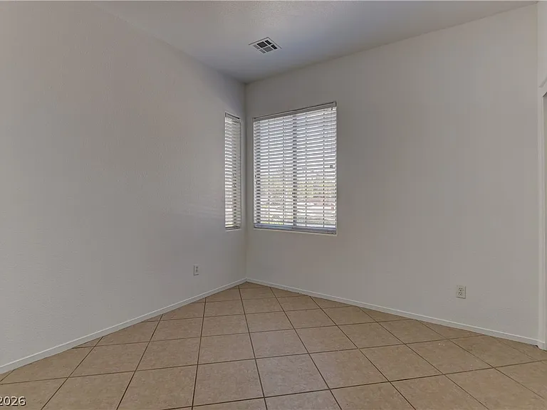 5536 Overlook Valley St — Photo 8
