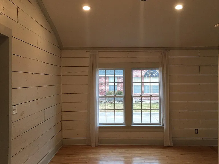Dining room looking from kitchen