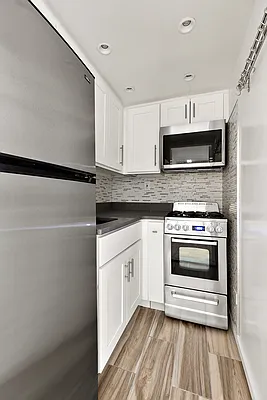 Rented by Compass | media 5