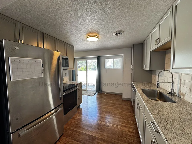 2029 Tahoe Blvd — Photo 5
