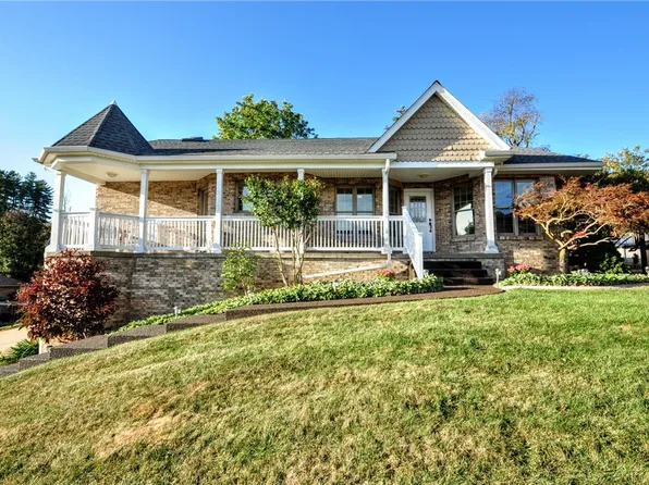 114 Cedar Ln, Houston, PA 15342