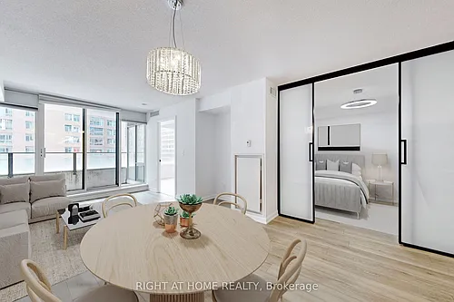 111 Elizabeth St #818 Photo 1