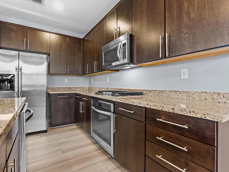 306 Misty Cir — Photo 10