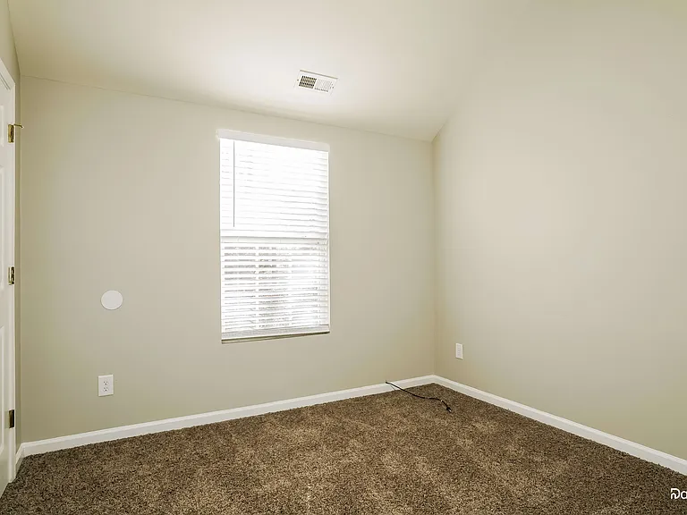 1014 Ujamaa Dr — Photo 10