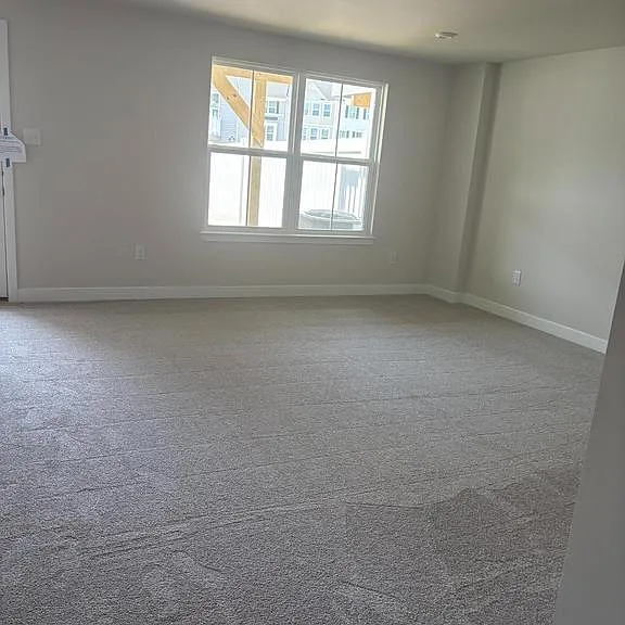 114 Spyglass Hill Dr — Photo 3