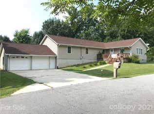 105 Joyce Rd, Hendersonville, NC 28792