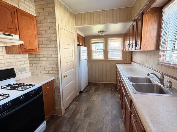 3322 Bowser Ave, Fort Wayne, IN 46806