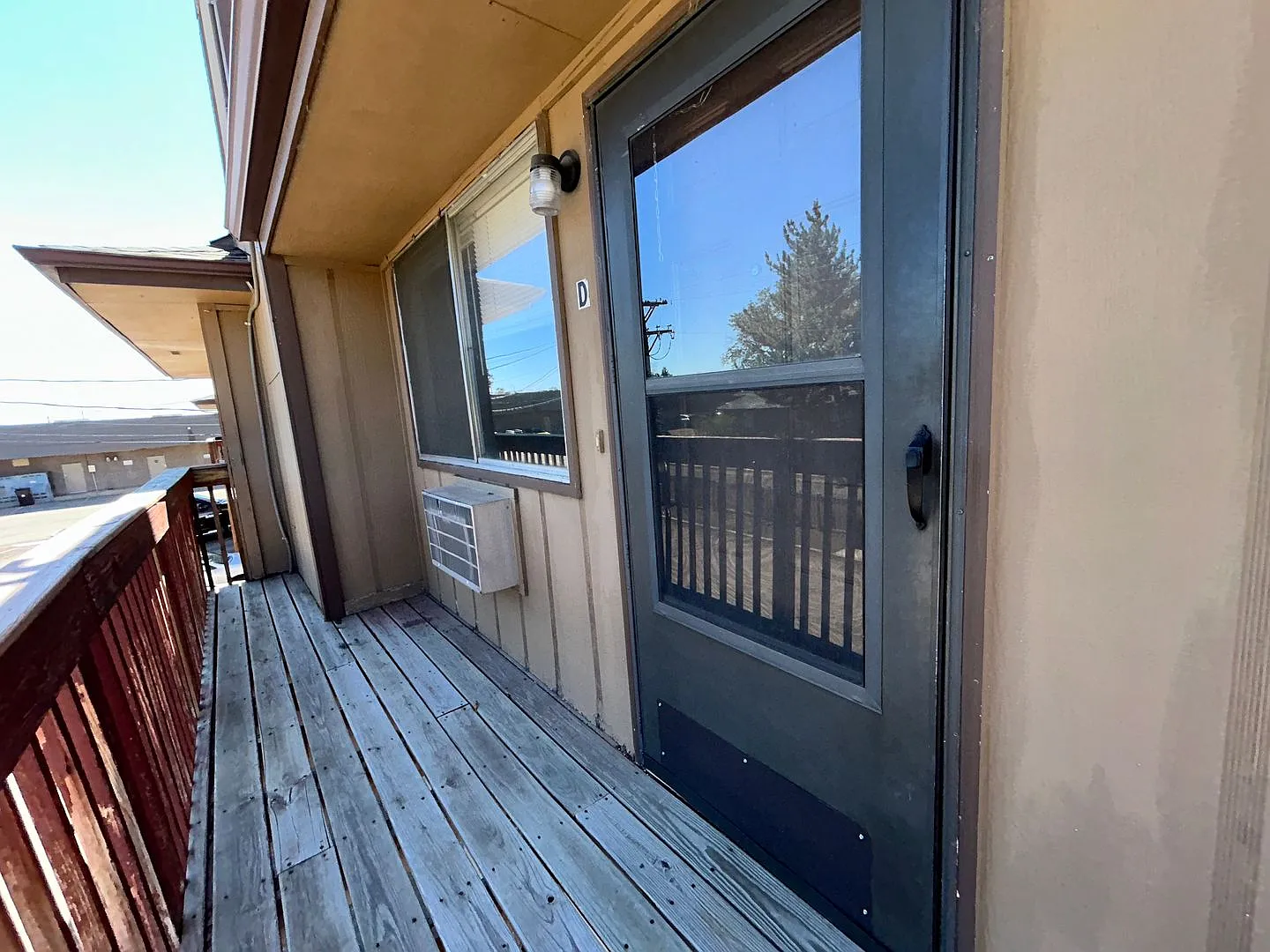 2 Bedroom Apartment with Garage Available August 1st — Photo 2