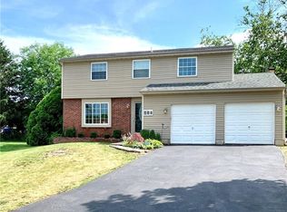 106 Wichendon Farm Cir, Englewood, OH