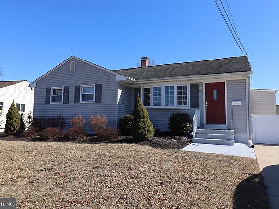 2nd image of 56 Sherbrooke Rd