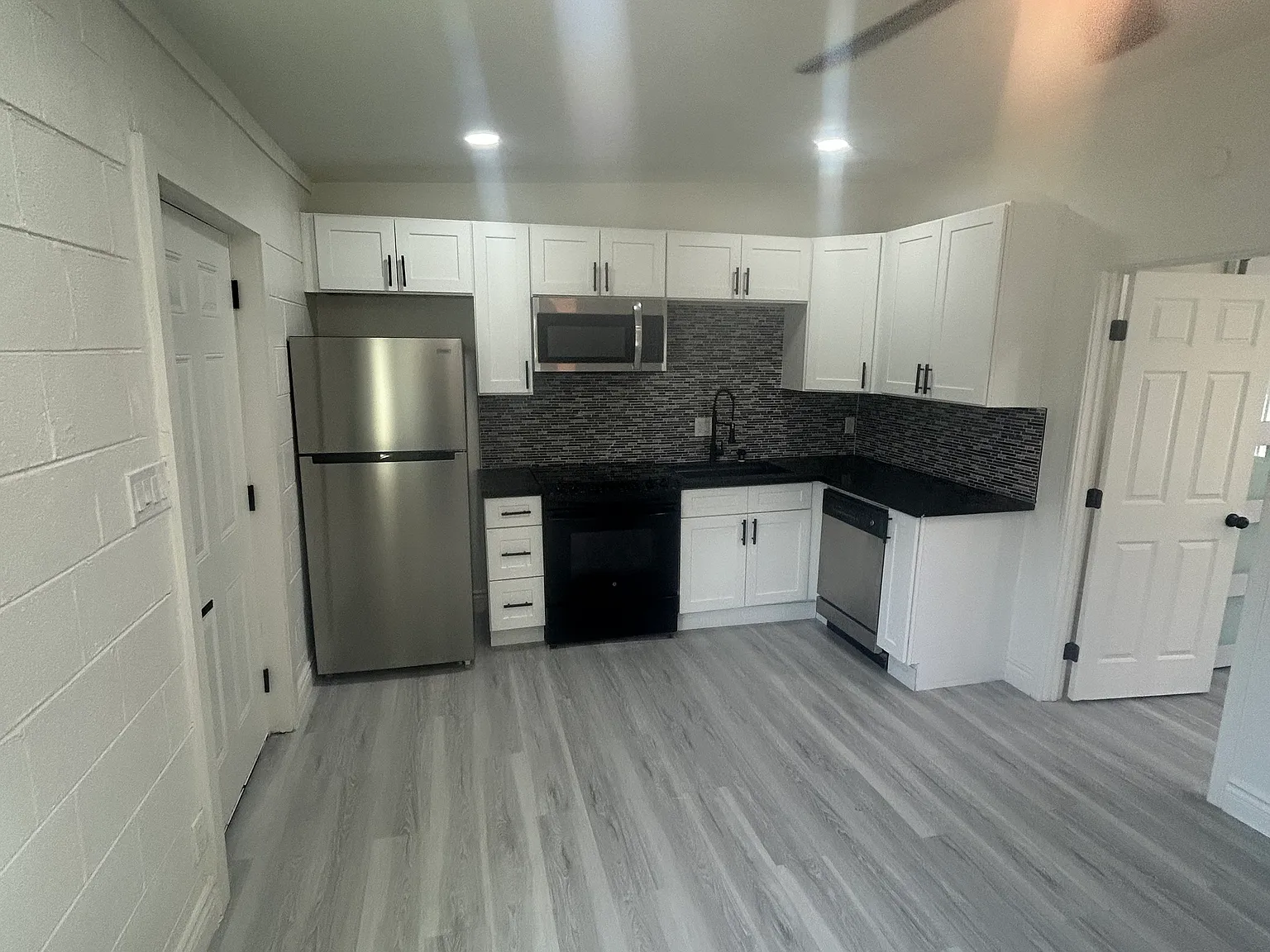 1 bed, 600 sqft, $1,200 — Photo 4