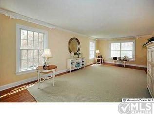 5 Harbor Dr, Rumson, NJ 07760