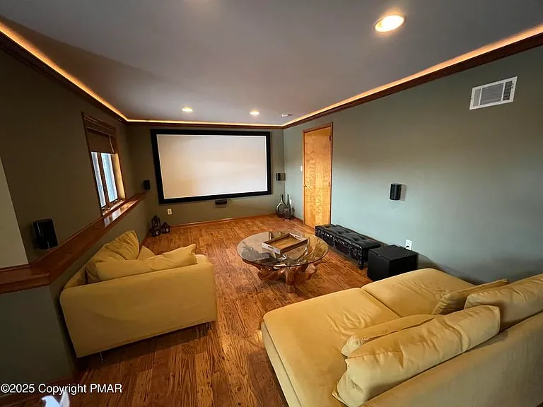 520 Maxine Dr — Photo 26
