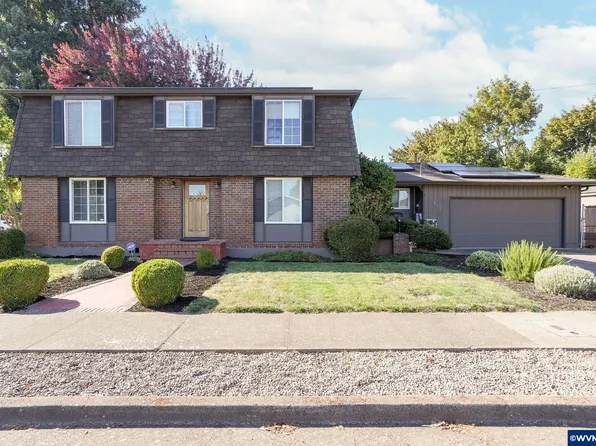 1520 Center St SE, Albany, OR 97322