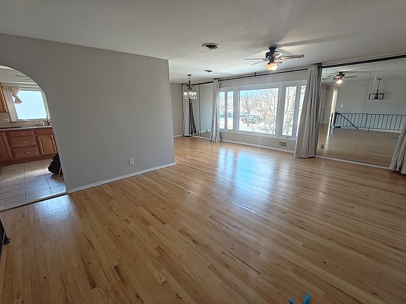 3rd image of 461 Colon Ave Floor 2