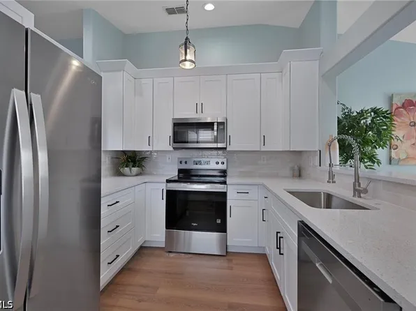 26729 Little John Ct APT 23, Bonita Springs, FL 34135