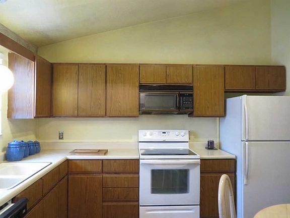 5th image of 9722 Timberview Ct #19