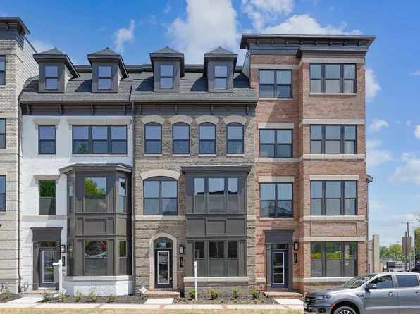 103 Pleasant St NW, Vienna, VA 22180