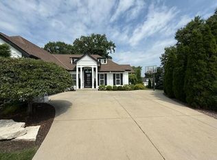 17120 Driftwood Ct, Brookfield, WI 53005