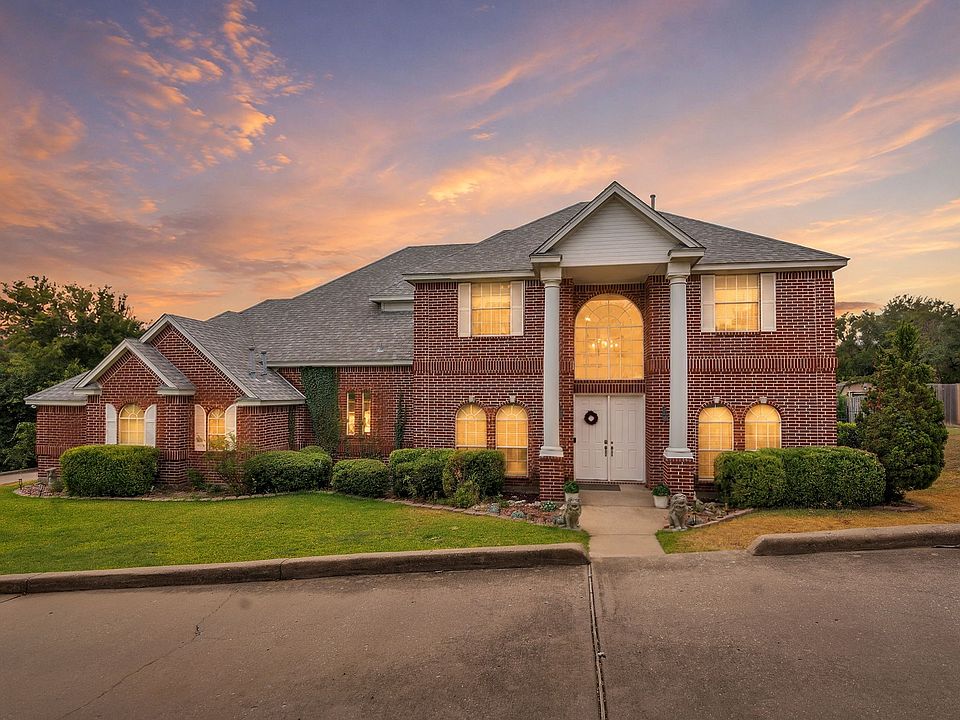1st image of 333 Coach House Cir