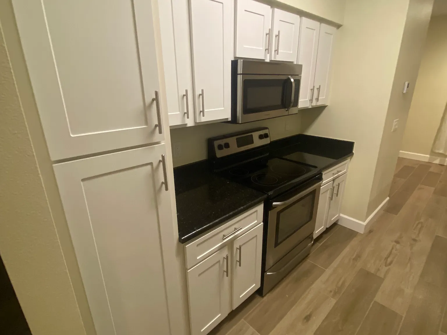 1810 E Palm Ave — Photo 4