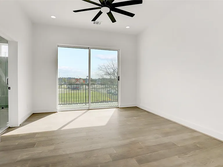 6816 Hartland Ave — Photo 30