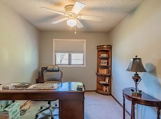 2708 Deerpath Park Dr, Decatur, IL 62521